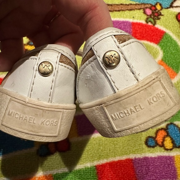 MK toddler girl 👧 shoes 👟 - Picture 3 of 9